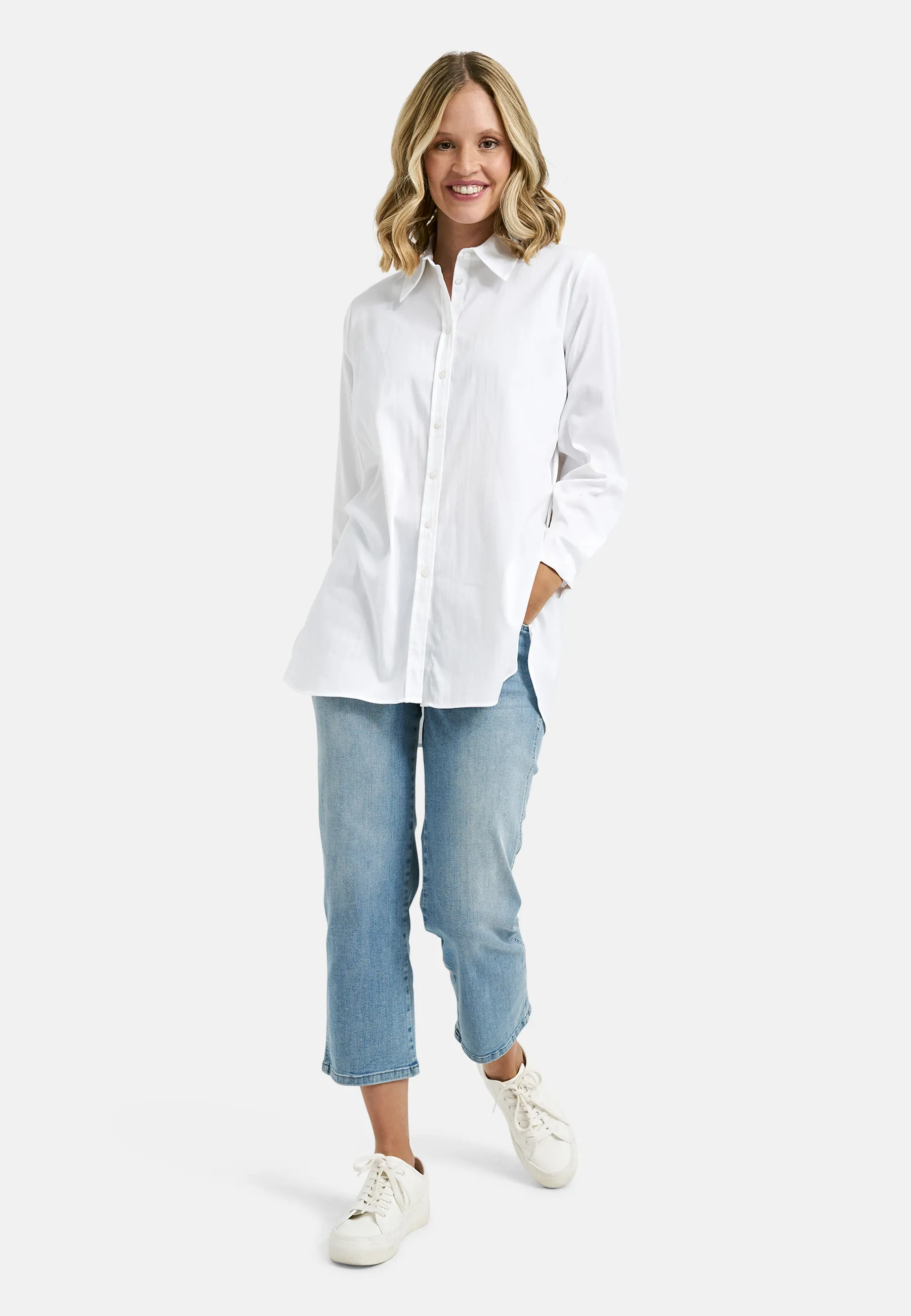 Blouse with collar,placket & 1/1 sleeves