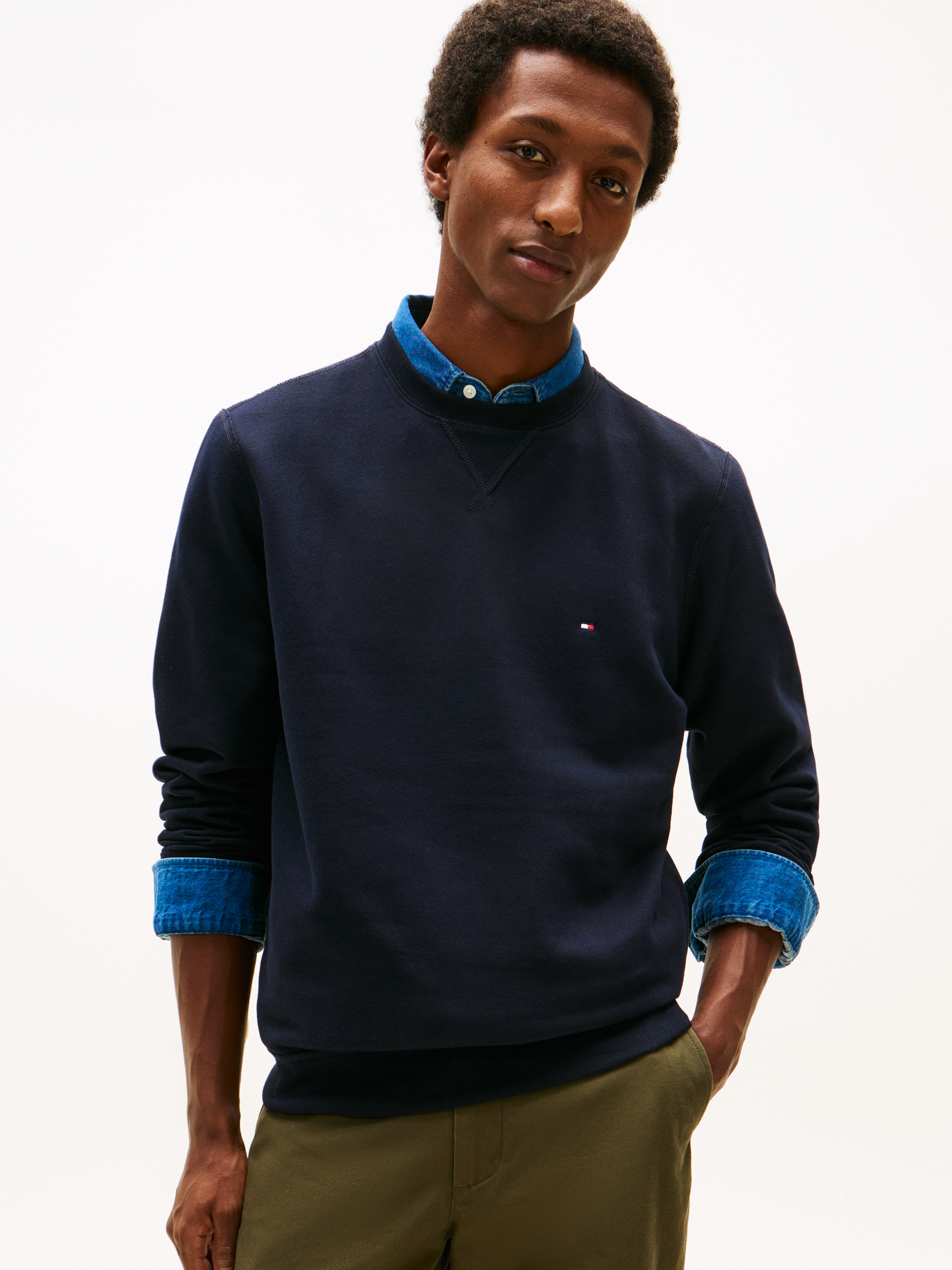 ESSENTIAL FLEECE CREWNECK