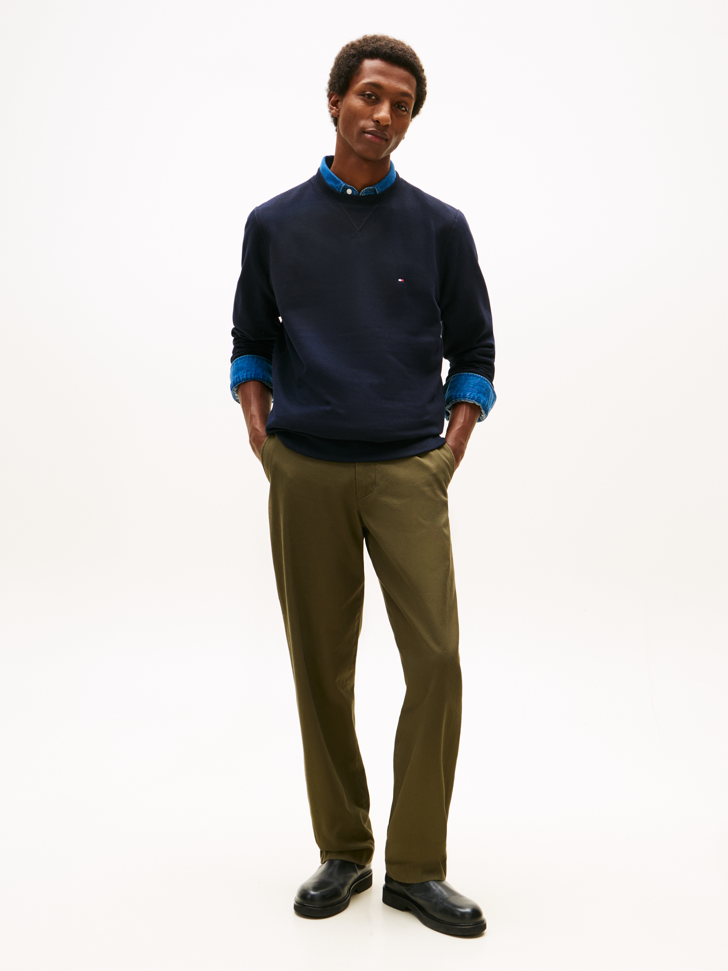 ESSENTIAL FLEECE CREWNECK
