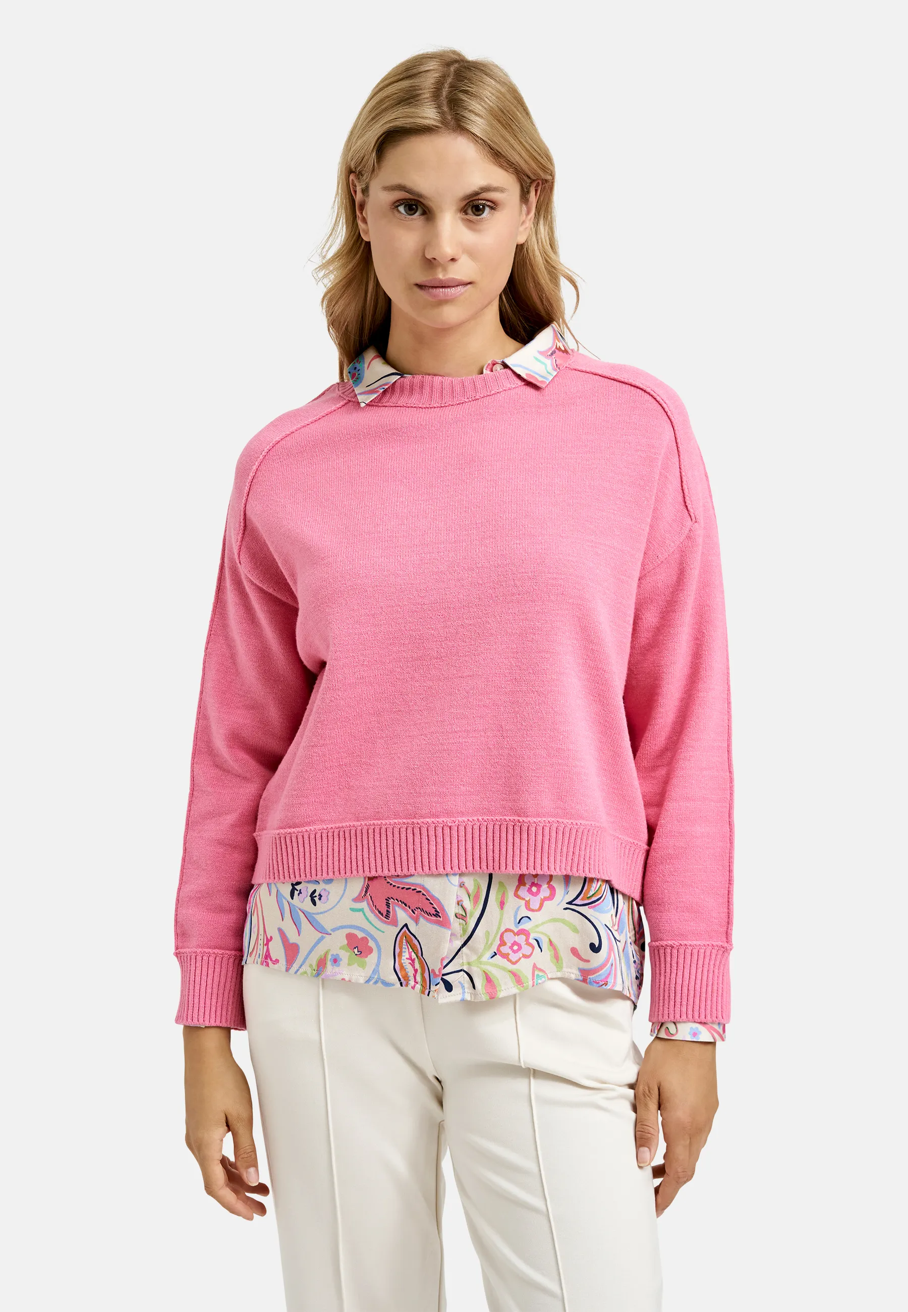 1/1 raglan sleeve pullover with round neckopening