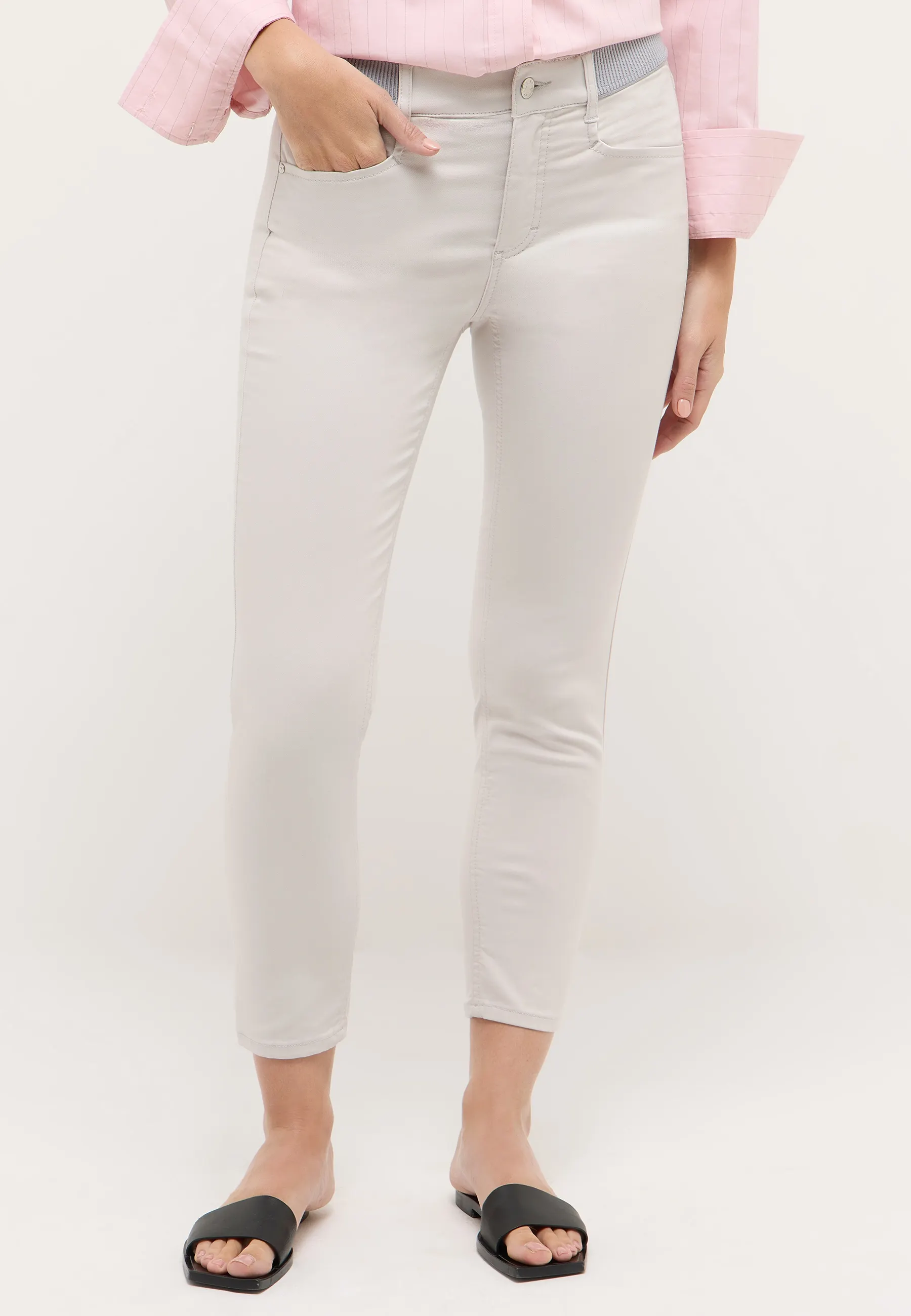 332688907-165 ORNELLA SPORTY